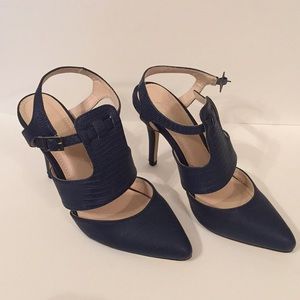 Anne Michelle Navy Heels